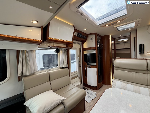 Rapido I 190 Distinction ALDE-5 Pers-Hydr støtteben 9 of 30