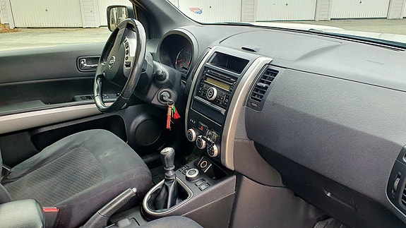 Nissan X-Trail 24 of 30