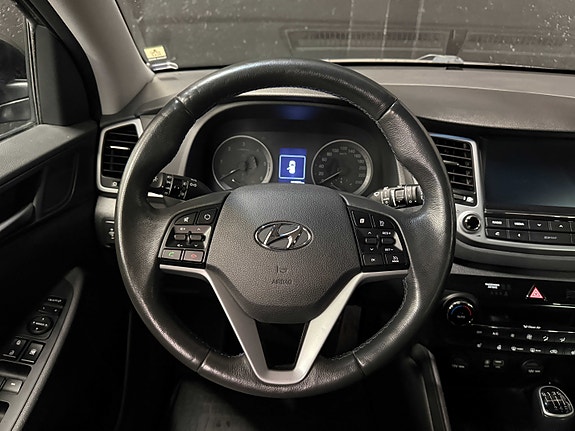 Hyundai Tucson 10 of 22