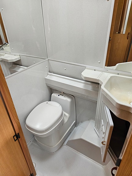 KABE Royal 780GLE 14 of 23
