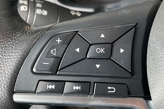 Nissan Leaf 11 of 23