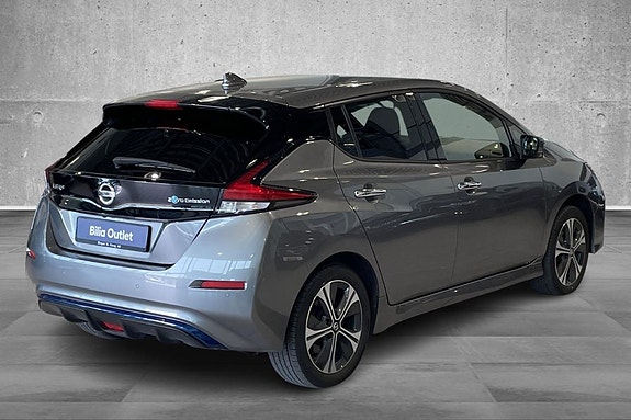 Nissan Leaf 5 of 23