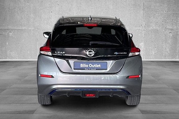 Nissan Leaf 22 of 23