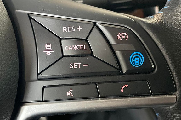 Nissan Leaf 12 of 23
