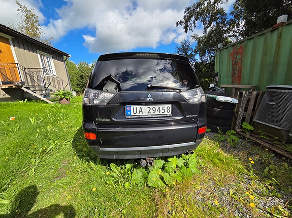 Mitsubishi Outlander 4 of 10