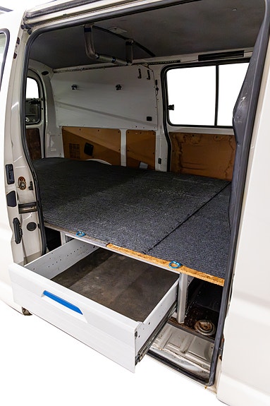 Toyota HiAce 16 of 25