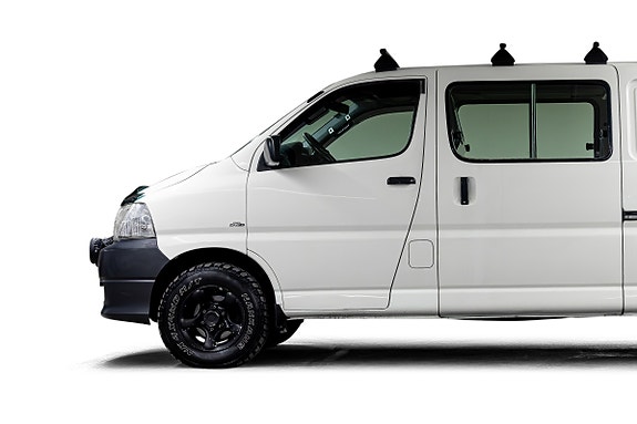 Toyota HiAce 9 of 25