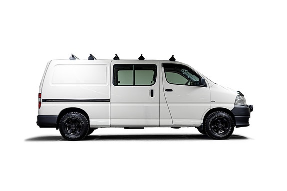 Toyota HiAce 11 of 25