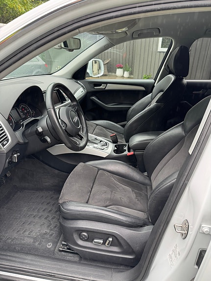 Audi Q5 8 of 12