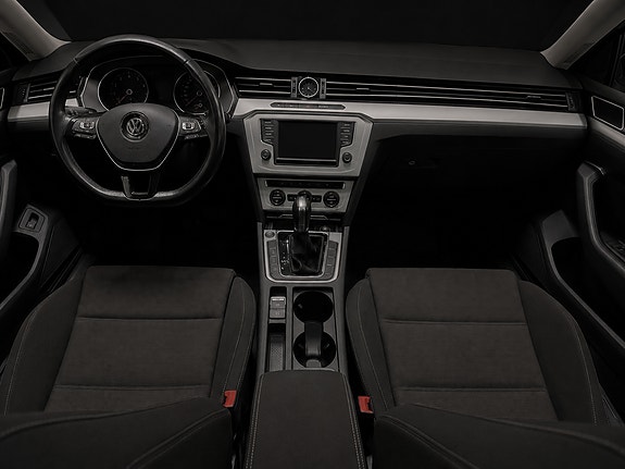 Volkswagen Passat 18 of 29
