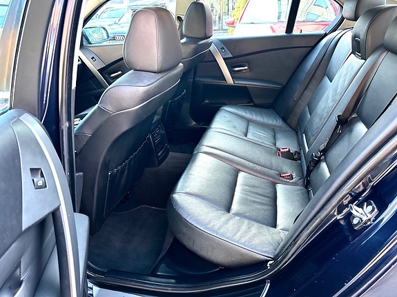 BMW 525d 14 of 30