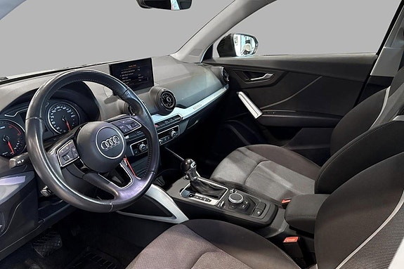Audi Q2 7 of 18