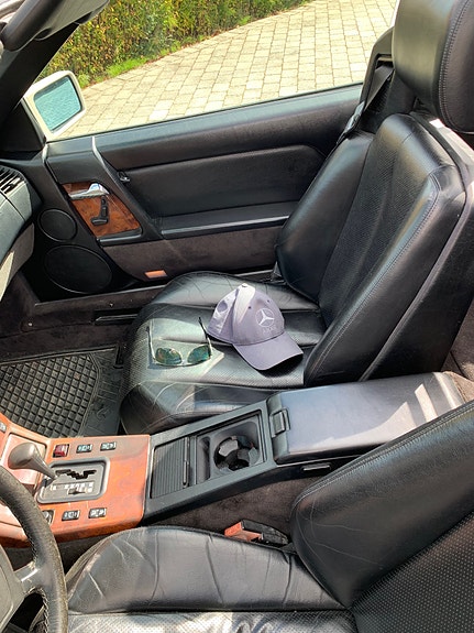 Mercedes-Benz SL300 10 of 20