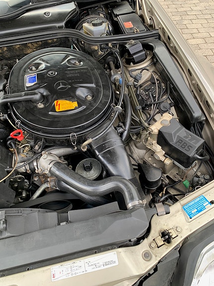 Mercedes-Benz SL300 16 of 20