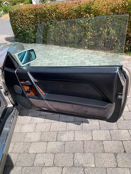 Mercedes-Benz SL300 13 of 20
