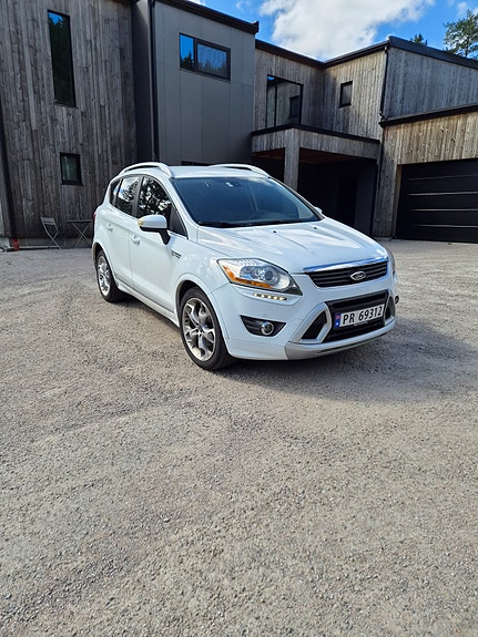 Ford Kuga 2 of 16