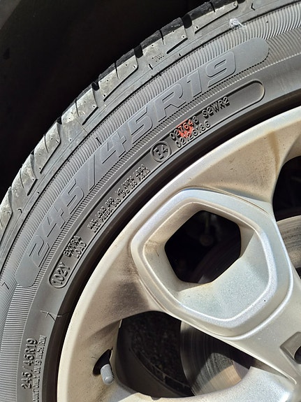 Ford Kuga 9 of 16