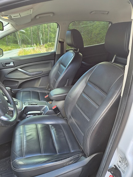 Ford Kuga 15 of 16