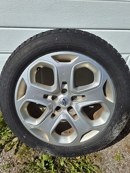 Ford Kuga 16 of 16