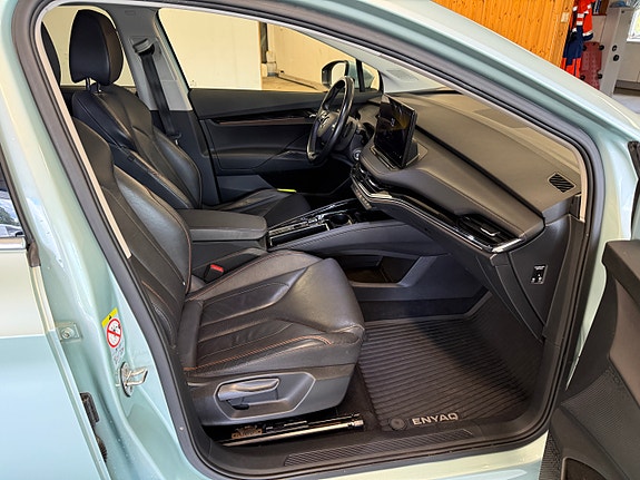 Skoda Enyaq 10 of 25