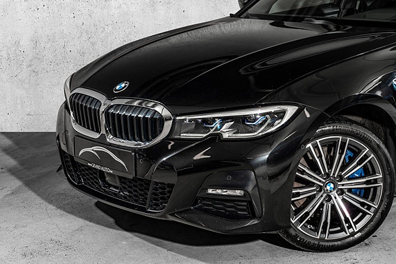 BMW 330e 2 of 29