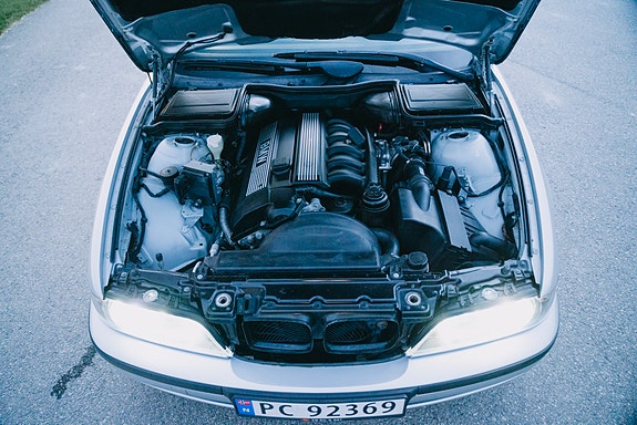BMW 520i 26 of 30