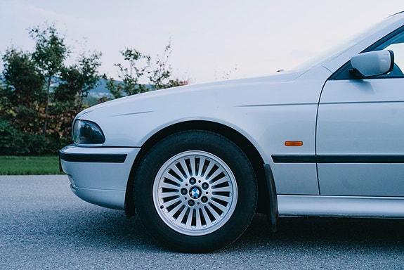 BMW 520i 6 of 30