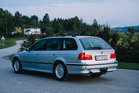 BMW 520i 9 of 30