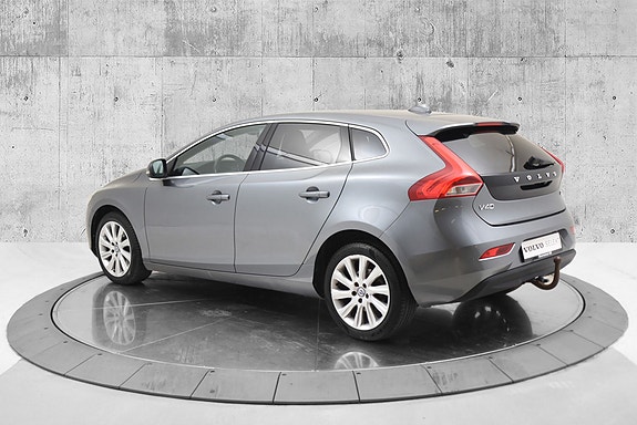 Volvo V40 5 of 27