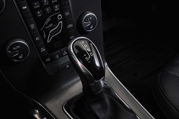 Volvo V40 15 of 27