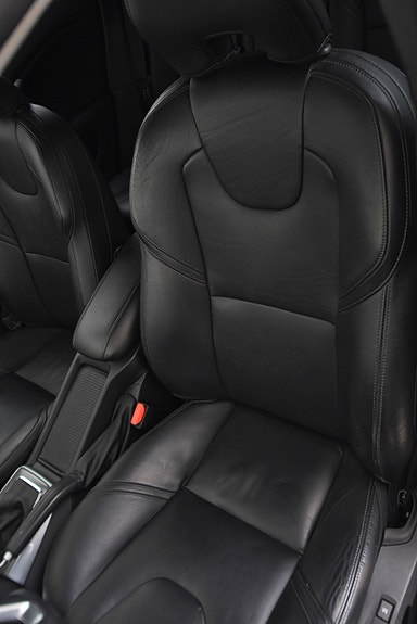 Volvo V40 22 of 27