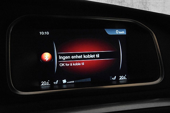 Volvo V40 17 of 27