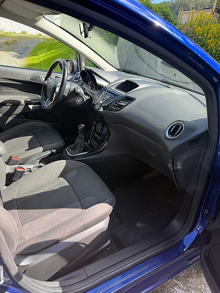 Ford Fiesta 7 of 7