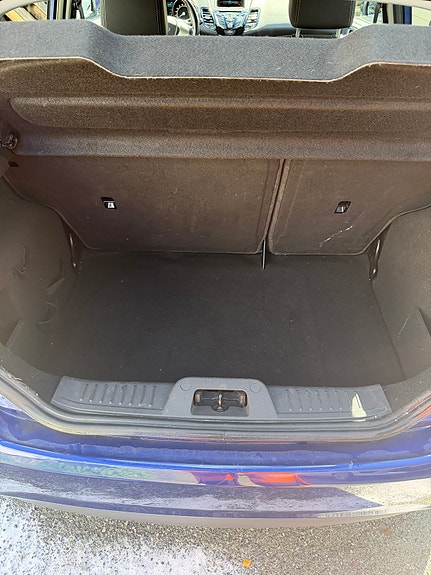 Ford Fiesta 5 of 7