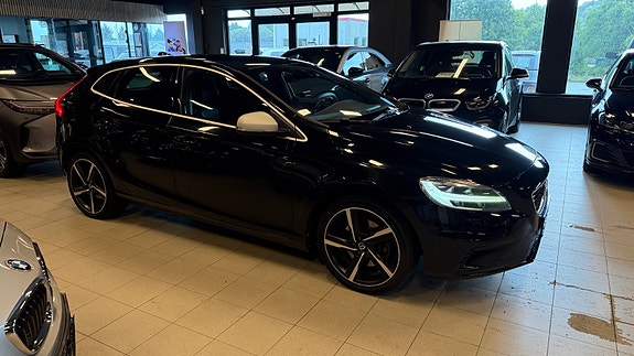 Volvo V40 5 of 16