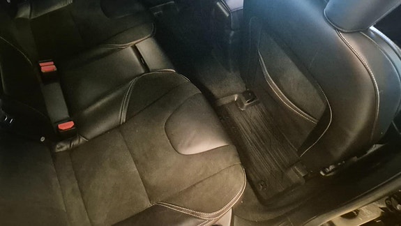 Volvo V40 15 of 16
