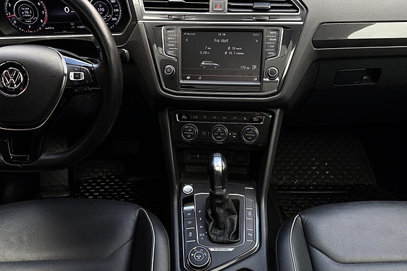 Volkswagen Tiguan 13 of 30