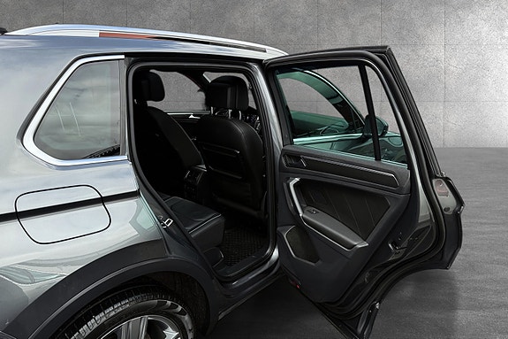 Volkswagen Tiguan 21 of 30