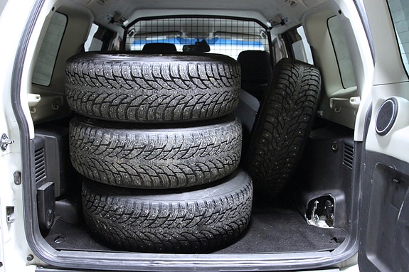 Mitsubishi Pajero 6 of 23