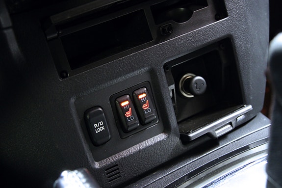Mitsubishi Pajero 19 of 23
