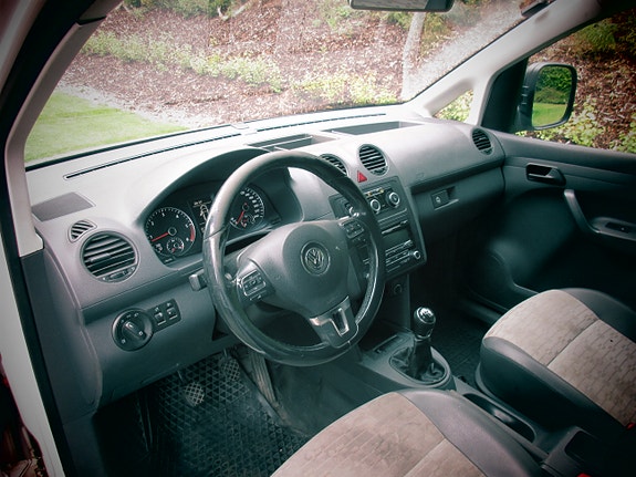 Volkswagen Caddy Maxi 14 of 16