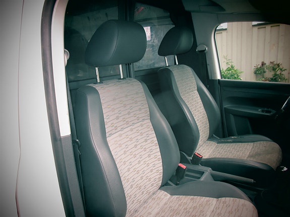Volkswagen Caddy Maxi 15 of 16