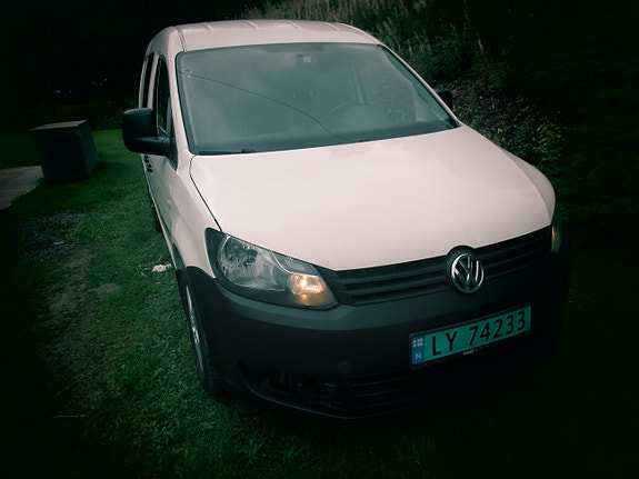 Volkswagen Caddy Maxi 2 of 16