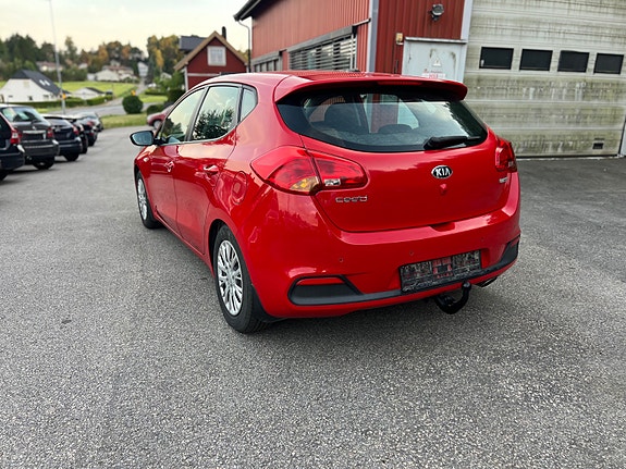 Kia Ceed 8 of 24
