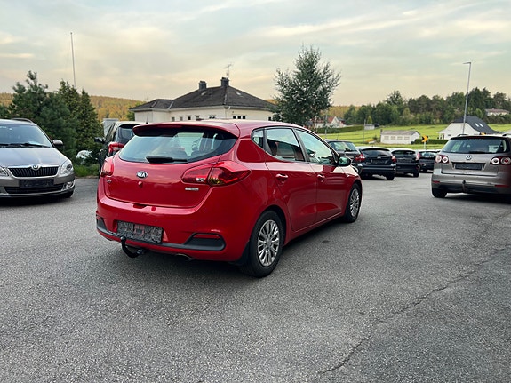 Kia Ceed 9 of 24