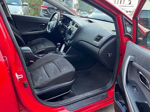 Kia Ceed 12 of 24