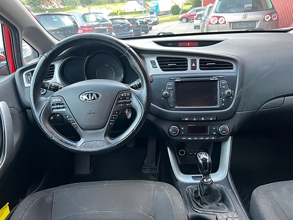Kia Ceed 17 of 24