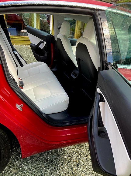 Tesla Model 3 6 of 8