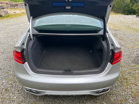 Audi A4 11 of 21