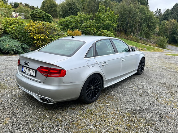 Audi A4 8 of 21